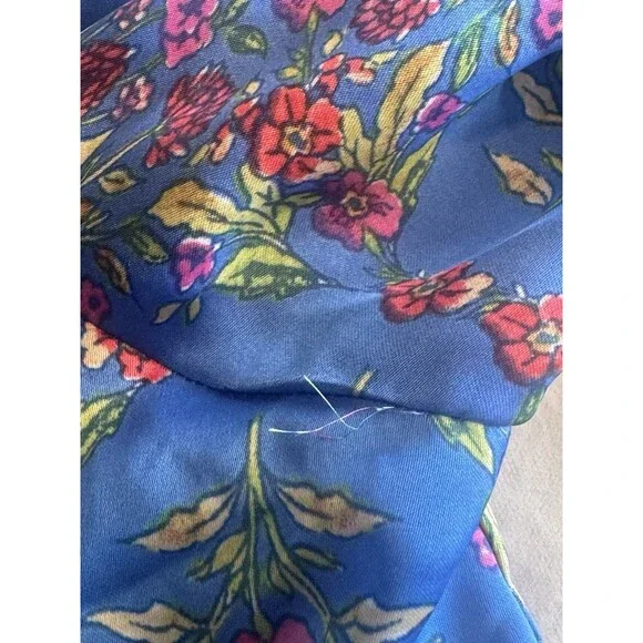 Olivaceous Womens Blouse Sz Small Satin Floral Button down Blue Spring Summer - Picture 15 of 16